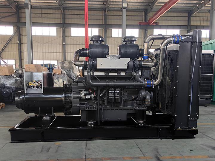 常用1200KW上柴動力柴油發(fā)電機組12KTA58-G35
