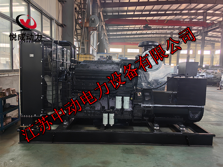 KTA19-G8重慶康明斯動(dòng)力配套500KW柴油發(fā)電機(jī)組