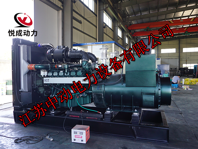 DP222CB韓國(guó)斗山700KW柴油發(fā)電機(jī)組
